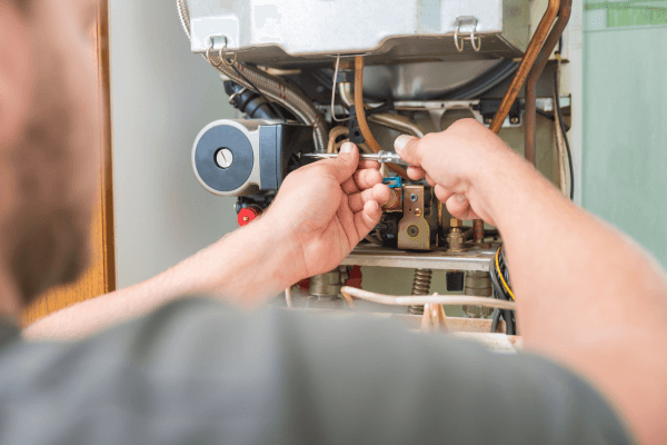 technician furnace tune-up